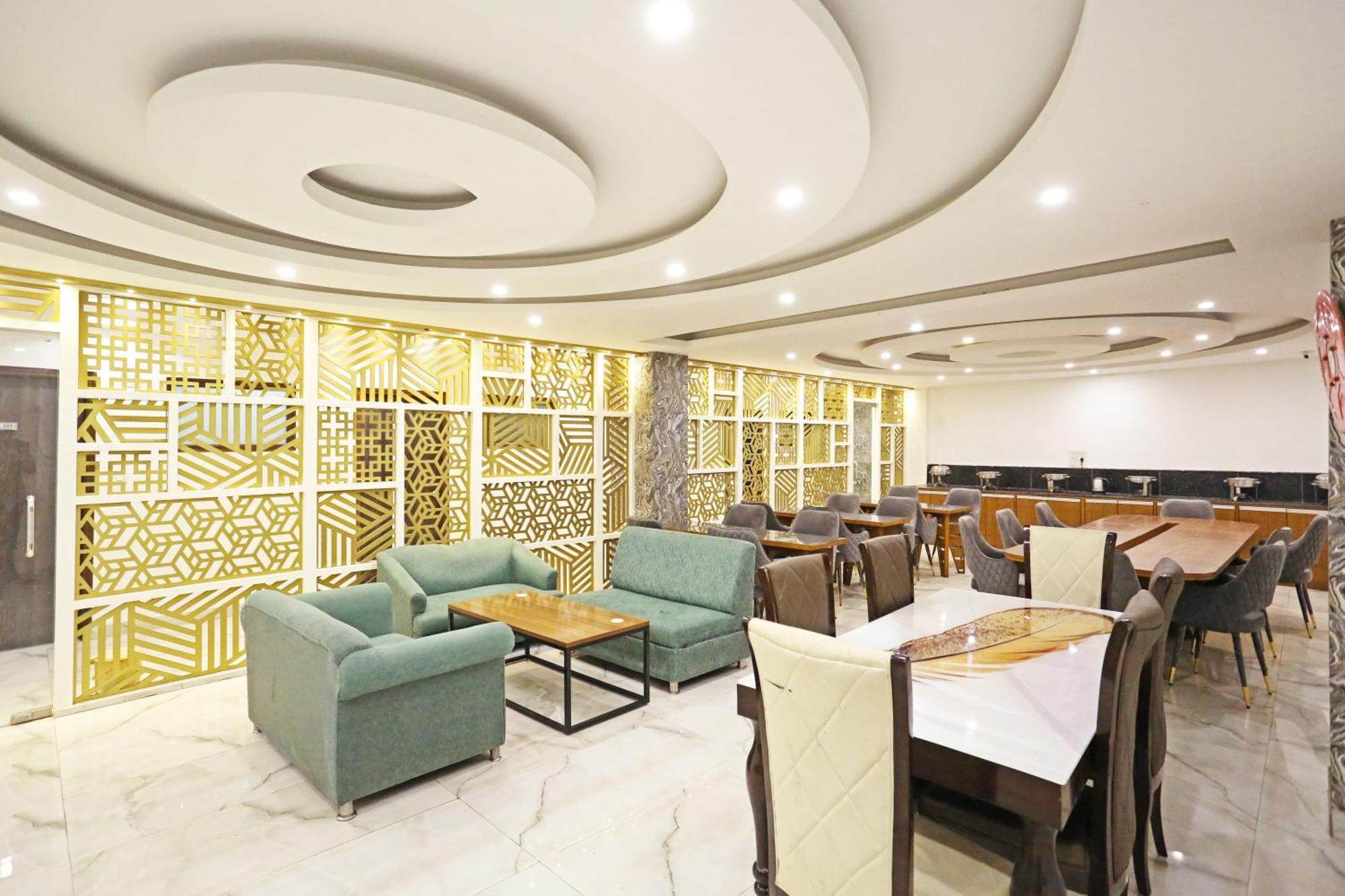 Hotel Ambrosia - A Boutique Hotel Yeni Delhi Dış mekan fotoğraf