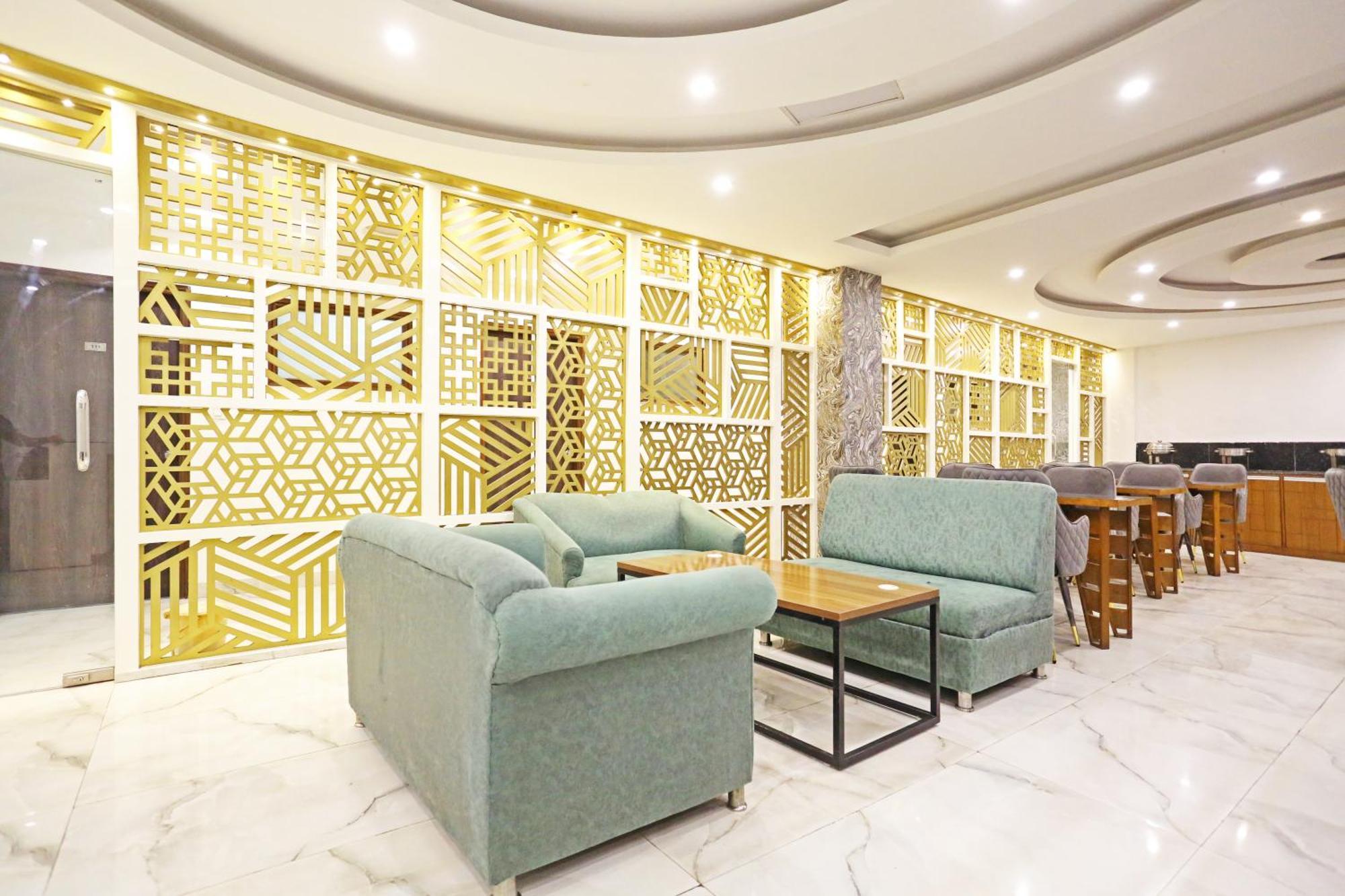Hotel Ambrosia - A Boutique Hotel Yeni Delhi Dış mekan fotoğraf